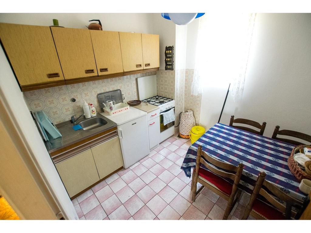 Apartments Velebit Starigrad Paklenica Exterior photo